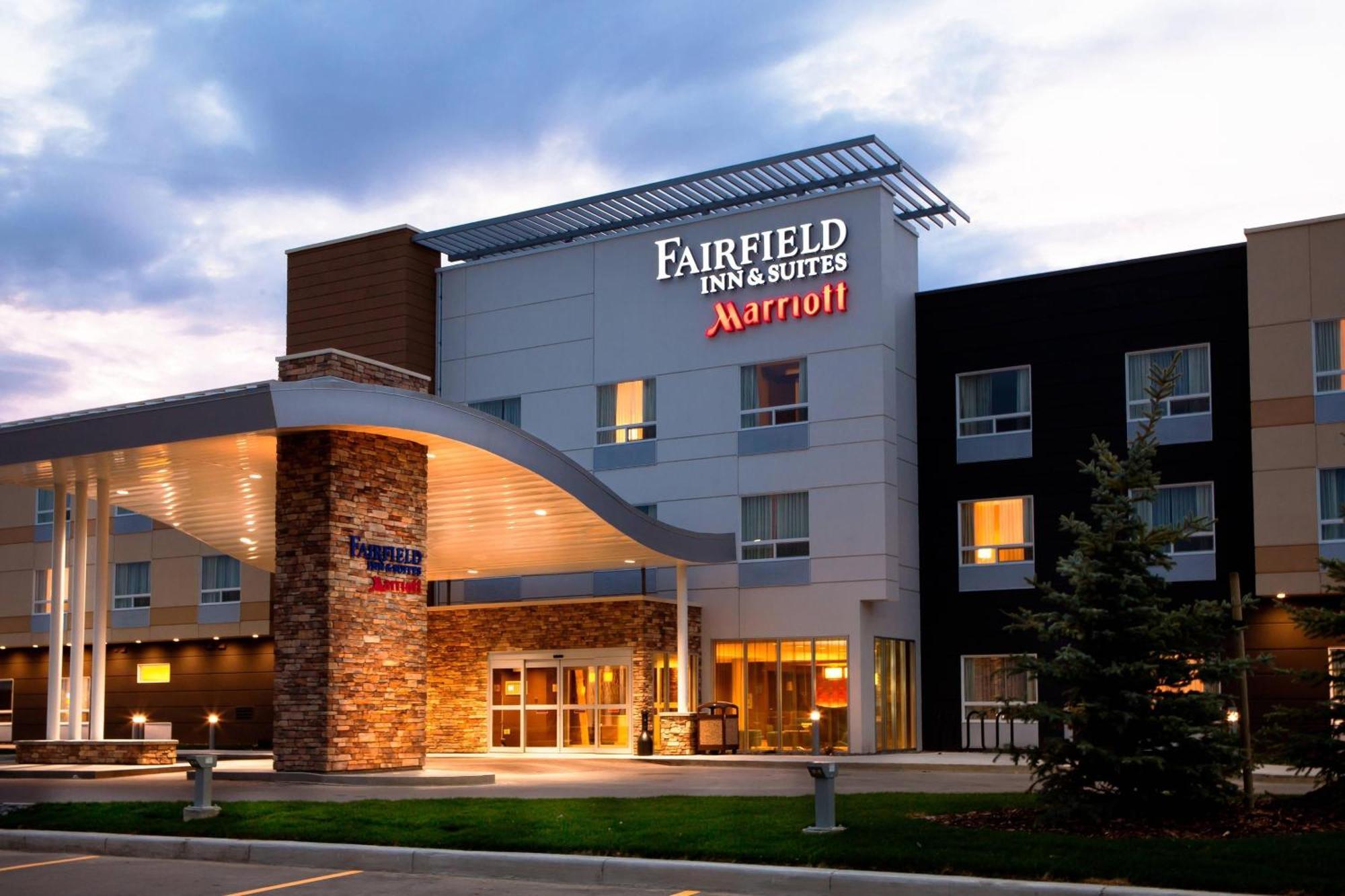 Fairfield Inn & Suites By Marriott Летбрідж Екстер'єр фото